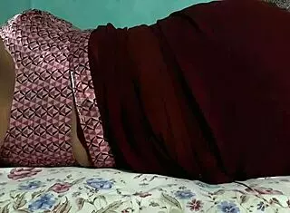 Sanjana Aunty Shows Ass in Maroon Saree!
