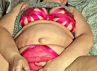 Milf With Big Ass Cums In Pink Thong.