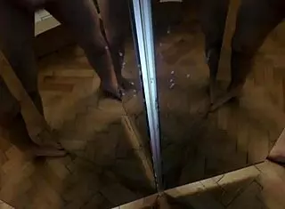 ONE MAN FACES 6 COCKS in MIRROR CUMSHOT