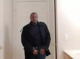 i jus got home from werk, reddy to fantisize bout my girlfrend wife wit dry masturbaition n slow cum in garage