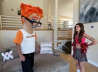 Cheerleader's high kicks in porn audition interview