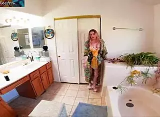 Hot Wife Fucks Contractor For Cheap Remodel!