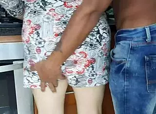 Wow, Horny Colombian Stepmother Lets Stepson Suck Her Pussy!