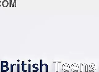 Blue Haired Curvy Girl in Homemade Amateur Scene