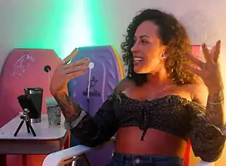 Fitness model kelly odara on cai�ara talk show ep02