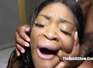 brownee snaxxxxx says, 'fuck my huge ass doggystyle?'