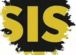 Teen Seduces Stepbrother While Boyfriend Watches