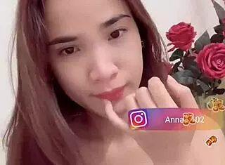 Have you seen anna k102's flat tits on instagram?