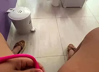 Masturbating Pussy in Public