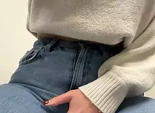 Patient gets quick orgasm in doctor's office.