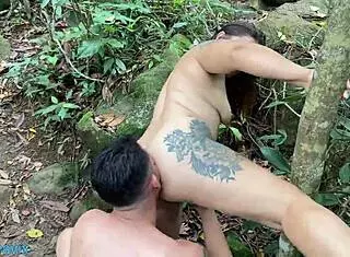 Ms Paris Practices Her Squirting Technique