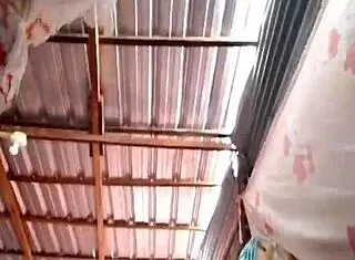 Playing with myself, do you want to be here and fuck my pussy!