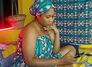 i'm a horny housewife cravin' that black cock deep