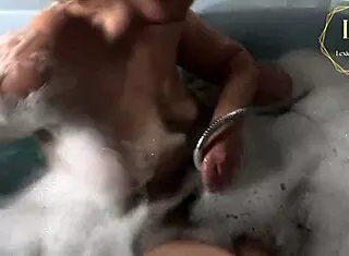 Lexie Grants Teases in Bathroom with Chubby Body and Anal Play