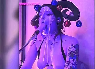 The devil in cosplay passionately gives blowjobs after being filled with cum.
