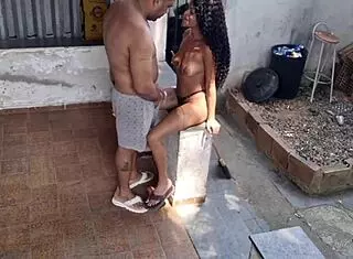 Anal com marquinha de biquíni