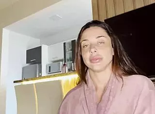 Hey, watch luiza marcato blow her roommate leo santos in the dorm 😏 big cock action