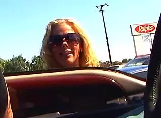 Fucking blonde mom Kayla Synz in fishnets