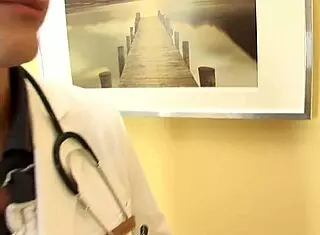 Latina babe fucked quick in hospital by doctor!