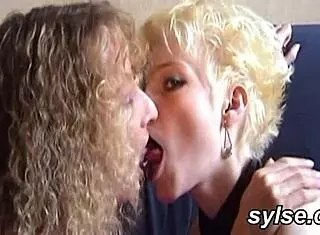 Shy young lesbian in amateur casting