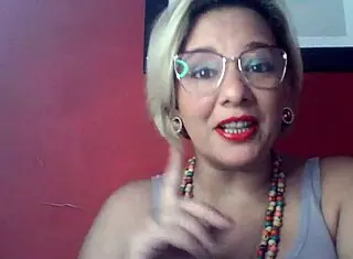 cunhada gostosa seduces with her erotic body in a tempting way, making you crave more