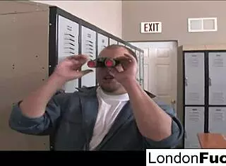 London Keyes' Intense Shower Sex Extravaganza With Cumshot