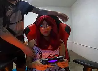 Hey, play with my pussy and fill it with cum while I game! 🎮💦