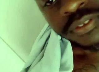 im feeling all these colors white yellow orange red like the sun during my slower dance to song 2