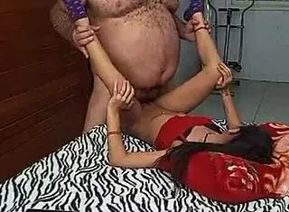 Novinha Gosta De Velho