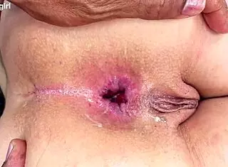 I felt my first anal with monster cock breaking my big latina ass