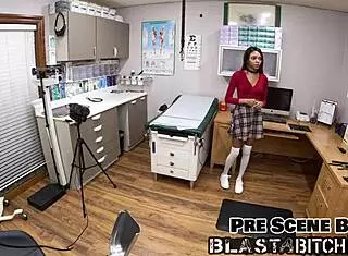 Solana delivers backstage blowjob then gets fucked doggy style with huge cum load on body