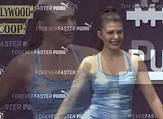 Jacqueline Fernandez hot workout exercise video