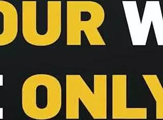 i'm vixi rafi, know how to satisfy old guys like daddy, fuckin' them hard with my small tits and shaved pussy