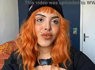 lendo comentários do meu vídeo boquete macio gordinha