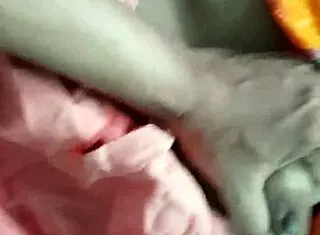 telugu aunty shows black pussy