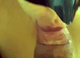 Mi Hermanastra Takes Advantage When Alone to Get All My Cum Out