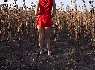 oh man this hot milf in a short skirt is teasing her sexy thong ass outdoors 😈🍑