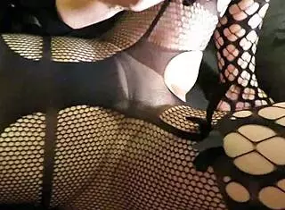 Amateur housewife spanked hard to wild orgasm then jizzed right in her face