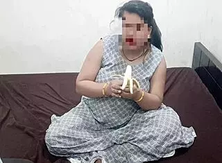 Devar boldly offers sister-in-law her favorite banana in homemade doggystyle chubby action