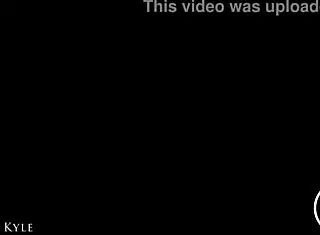 hey teen on vacation, giving that perfect blowjob right now