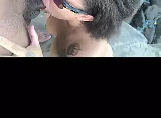 Conheci uma baixinha gordinha e sexy na praia de nudismo. N�o perca esse v�deo veja at� final olha o que aconteceu.