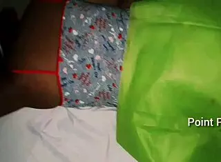 Amateur mature gives deepthroat oral in homemade Portuguese style with mouth wide open.