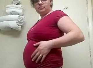 tranny strip tease... oh wow, teasing in panties 😏