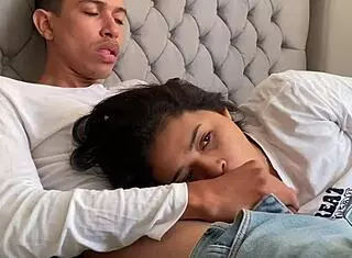 Padrastro pervertido METE LA POLLA en mi boca hasta correrse in this taboo petite tattoo scene