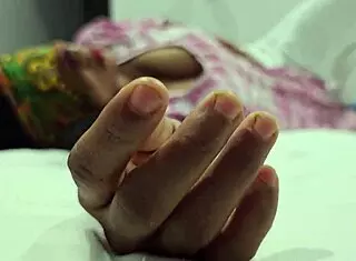 Beautiful Desi Girlfriend Enjoys Intense Chudai Session