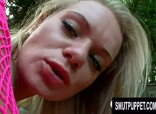 Blonde Martina Rhodes fingers slim lesbian lover Shyla