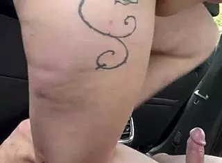 Damn, this busty hooker rides my cock reverse cowgirl in the car midday and takes my load on her phat ass!