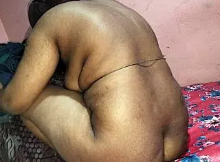 The amateur wife finally let her husband take her ass after many days of waiting, feeling those natural tits bounce.