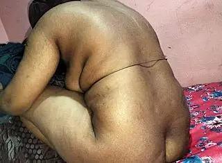 The amateur wife finally let her husband take her ass after many days of waiting, feeling those natural tits bounce.