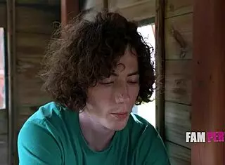 The taboo treehouse therapy - Aimee Cambridge Fampervs!